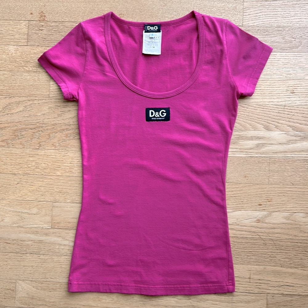 Dolce & Gabbana hot pink women’s top size Small stretch cotton made in Italy !!!